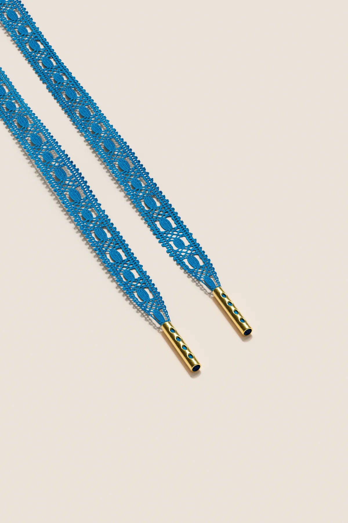 Senkels Mint Green Crochet Shoelaces with Gold Aglets