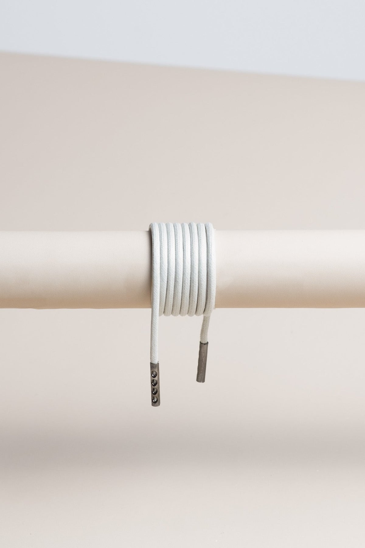 Light Grey - Round Waxed Shoelaces | Senkels