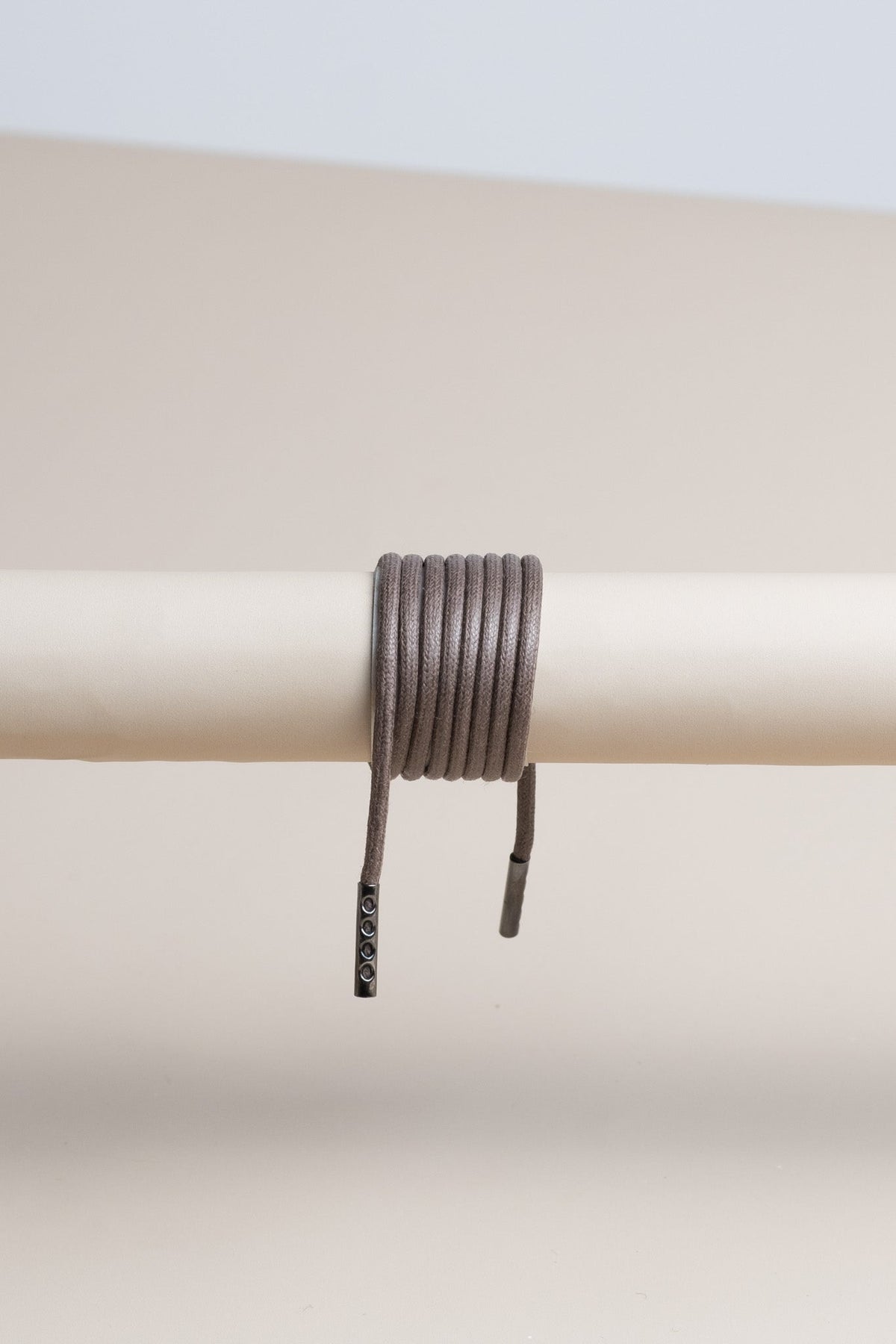 Mauve Grey - Round Waxed Shoelaces | Senkels