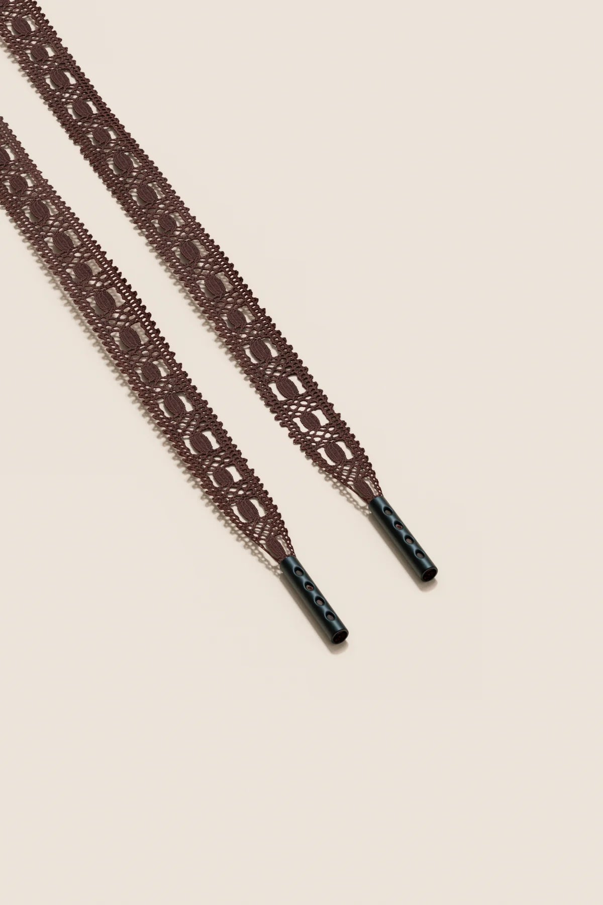 Senkels Chocolate Brown Crochet Shoelaces with Black Matte Aglets