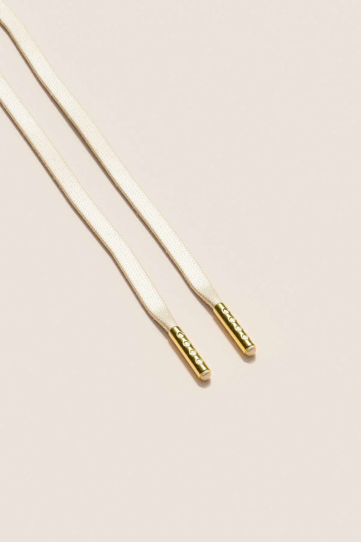 Senkels Cream 3mm Flat Waxed Shoelaces with Gold Aglets